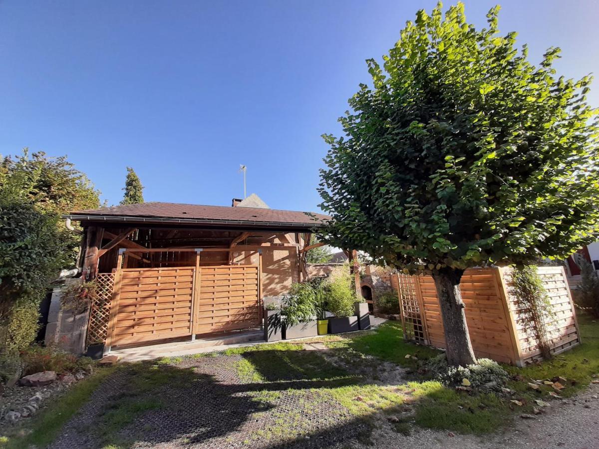 Maison Longere Les Camelias Vinneuf Exterior photo
